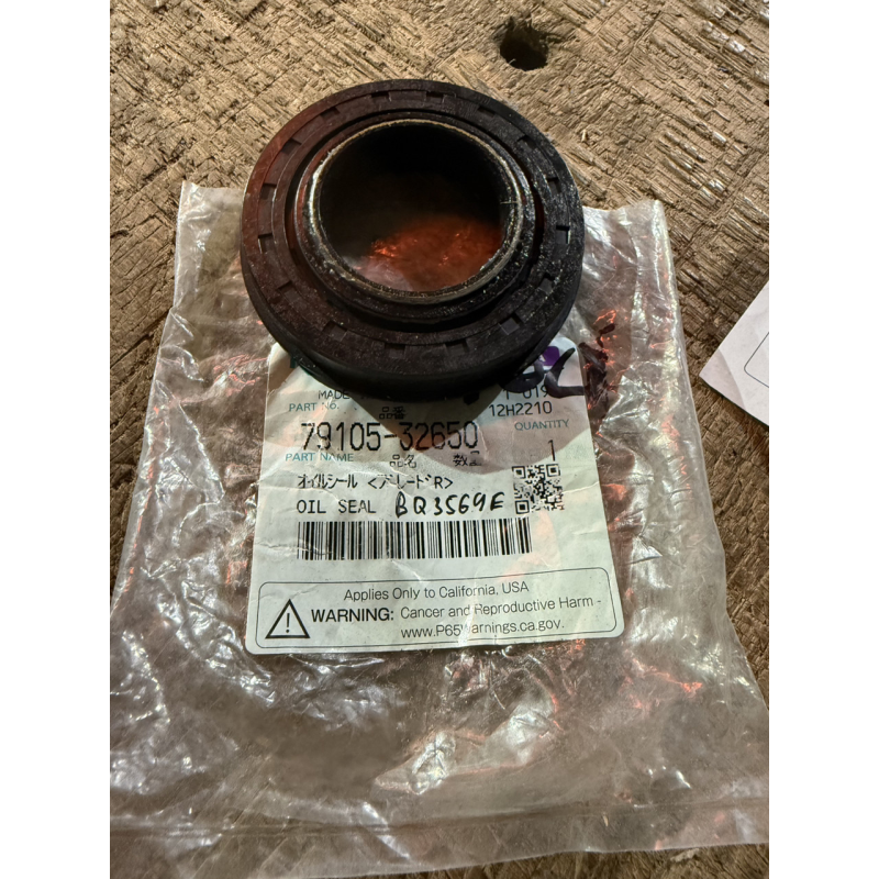 Сальник фрезы BQ3564E - Оригинальный Kubota Сальник фрезы BQ3564E - Оригинальный Kubota