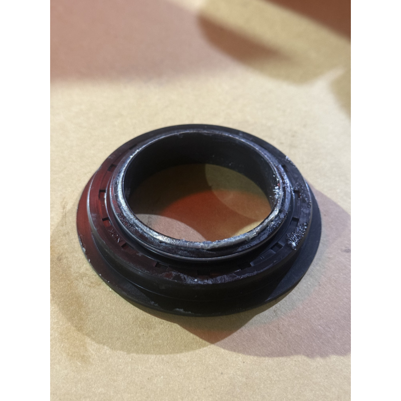Сальник NOK AQ3067E - 55x82x10.5/17 - кассетного типа Сальник NOK AQ3067E - 55x82x10.5/17 - кассетного типа
