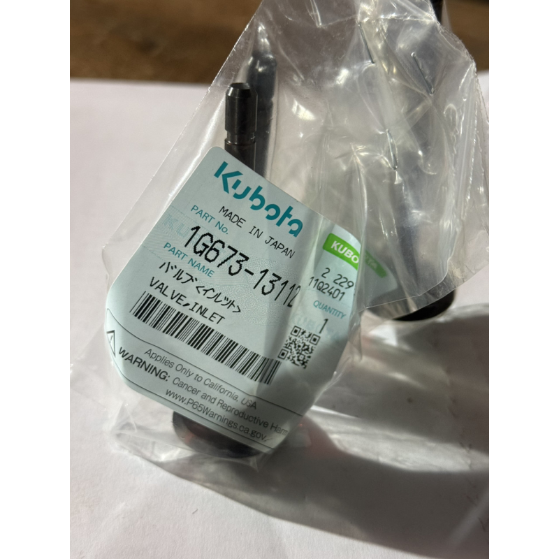 Клапан впускной Kubota D1105 - V1305 - 31x7x90 mm - оригинал Клапан впускной Kubota D1105 - V1305 - 31x7x90 mm - оригинал