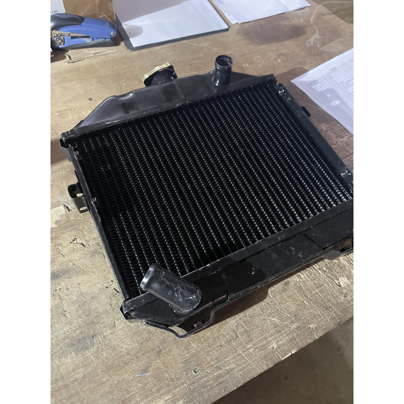 Радіатор на трактор Iseki TX1000 Радіатор на трактор Iseki TX1000