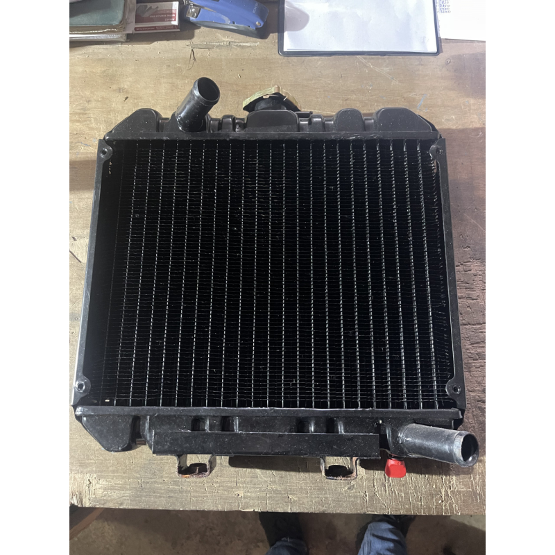 Радіатор на трактор Kubota B1400, B1402, B1500, B1502 Радіатор на трактор Kubota B1400, B1402, B1500, B1502
