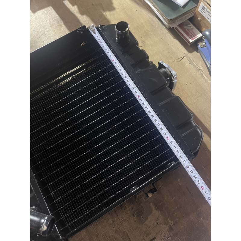 Радіатор на трактор Iseki TX1410, TX1510, TX145, TX155 Радіатор на трактор Iseki TX1410, TX1510, TX145, TX155
