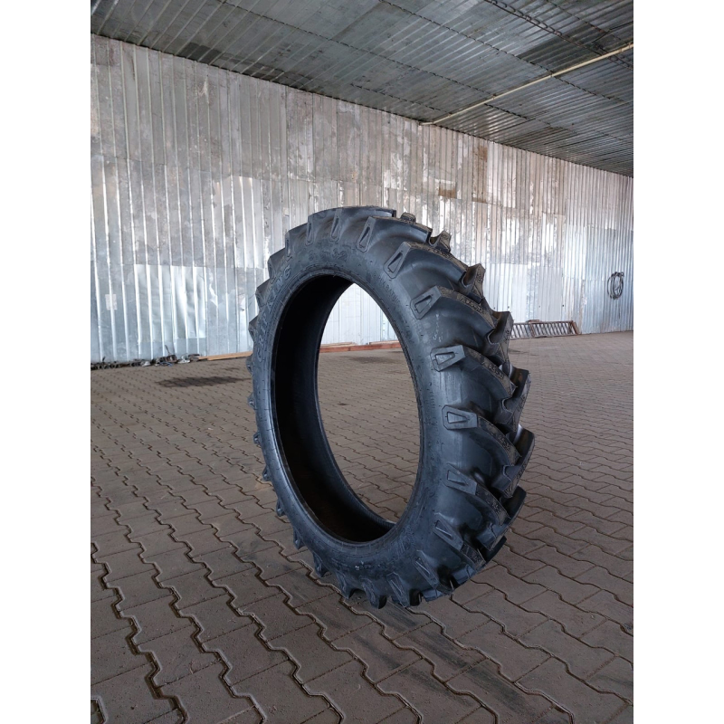 Шина на трактор 9.5-32 (8pr) GripKing SpeedWays Шина на трактор 9.5-32 (8pr) GripKing SpeedWays